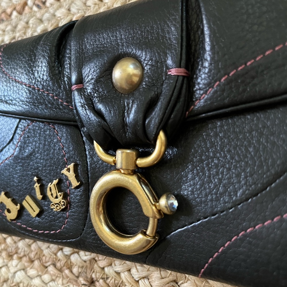 Juicy Couture Wallet - Picture 4 of 10